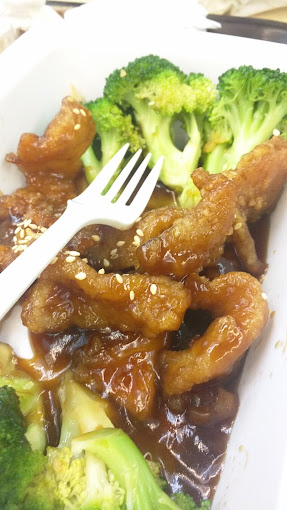 Wah Luck Chinese Kitchen: A Lukewarm Experience